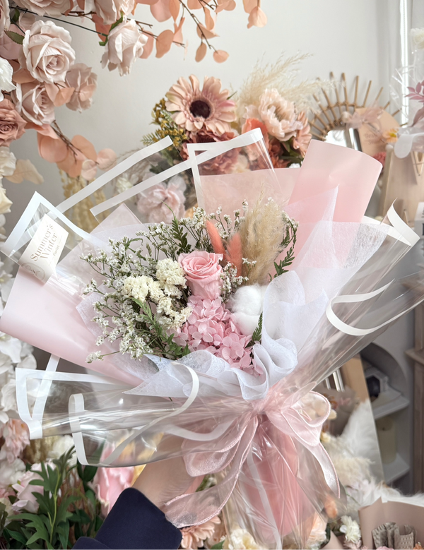 Preserved flowers by Summer's Winter Florist Singapore