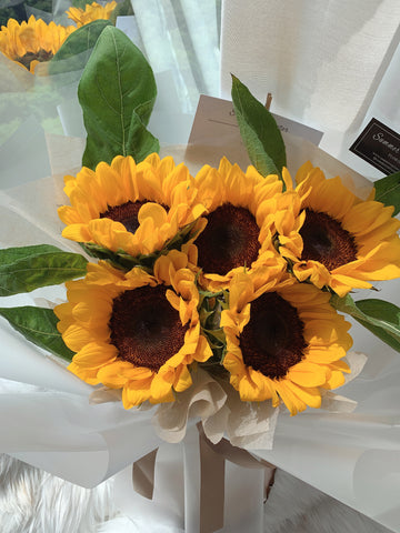 Lovely Sunshine ( 5 Sunflowers )