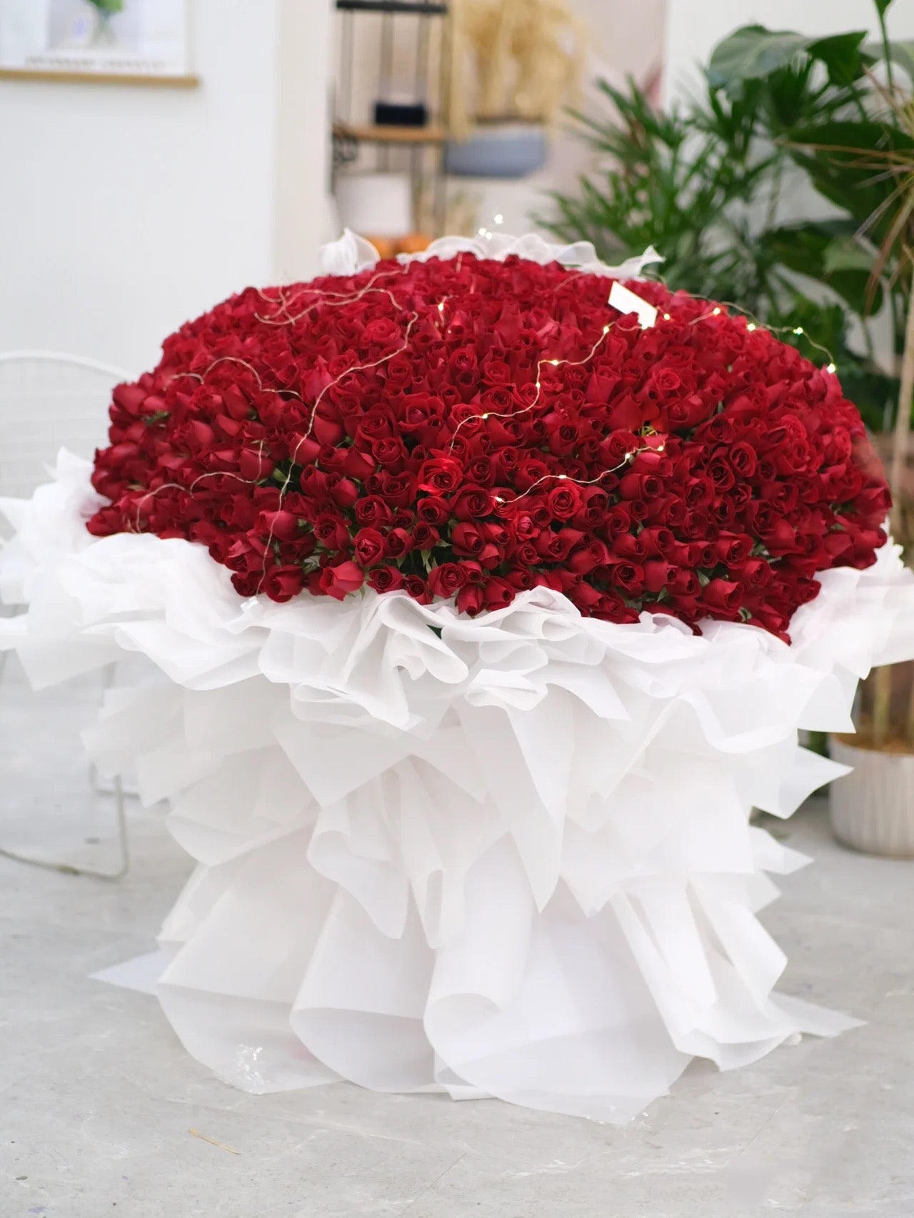 Fresh Red Roses Bouquet with White ribbon 