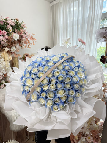 Enchanting Blue ( 99 Roses )