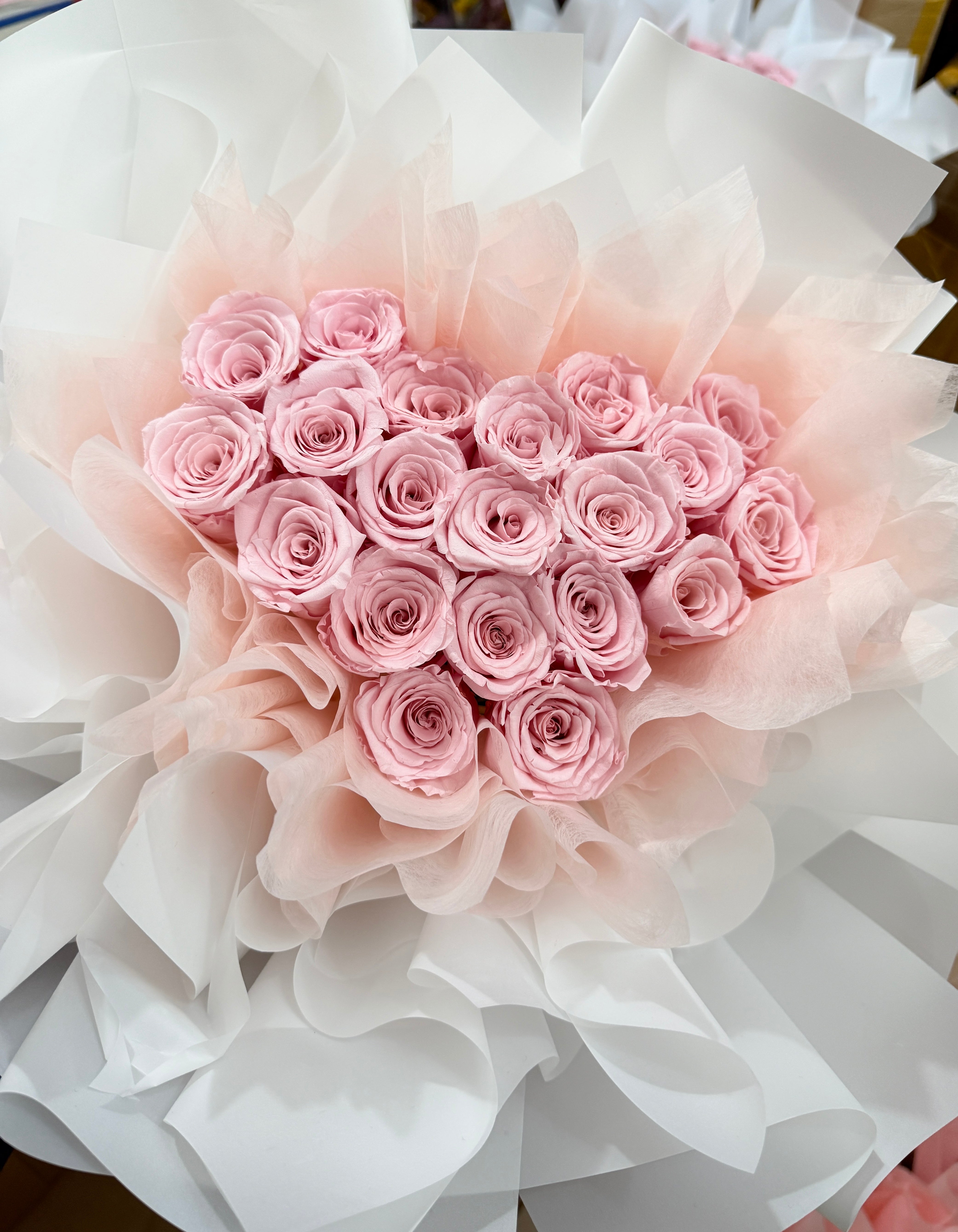Roseate | 20 Preserved Roses Bouquet Singapore Roseate | 20 Preserved Roses Bouquet Singapore