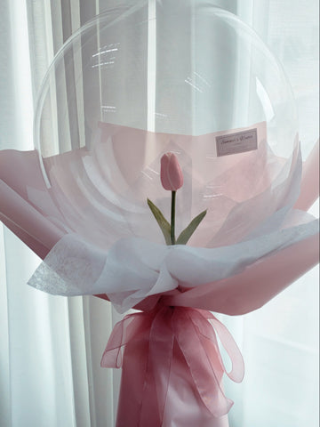 Pink balloon bouquet 