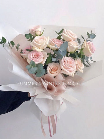 Baby pink Creamy Roses 